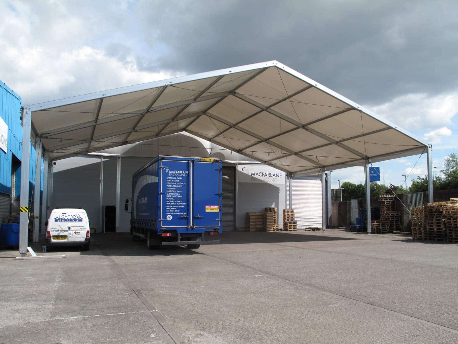 Galvanized steel – Loading bay shelter- 850g/m2 double coated PVC